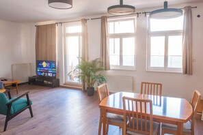 Dining - Spacious 2-bedroom 2 story loft near Opera/Andrassy with AC, WiFi (Budapest)