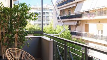 1BR Apartment (45 sqm) with Balcony | Terrace/patio