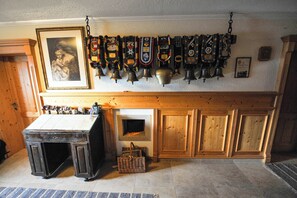 Interior - Pension Grubhof FW A, Stuhlfelden, sunny location, valley view, family-friendly. (Stuhlfelden)