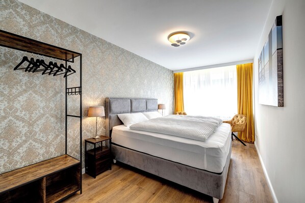 4 Schlafzimmer, Bügeleisen/Bügelbrett, WLAN, Bettwäsche