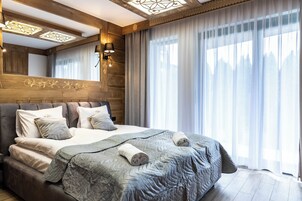 舒适套房, 山景 | 熨斗/熨衣板、免费 WiFi、床单