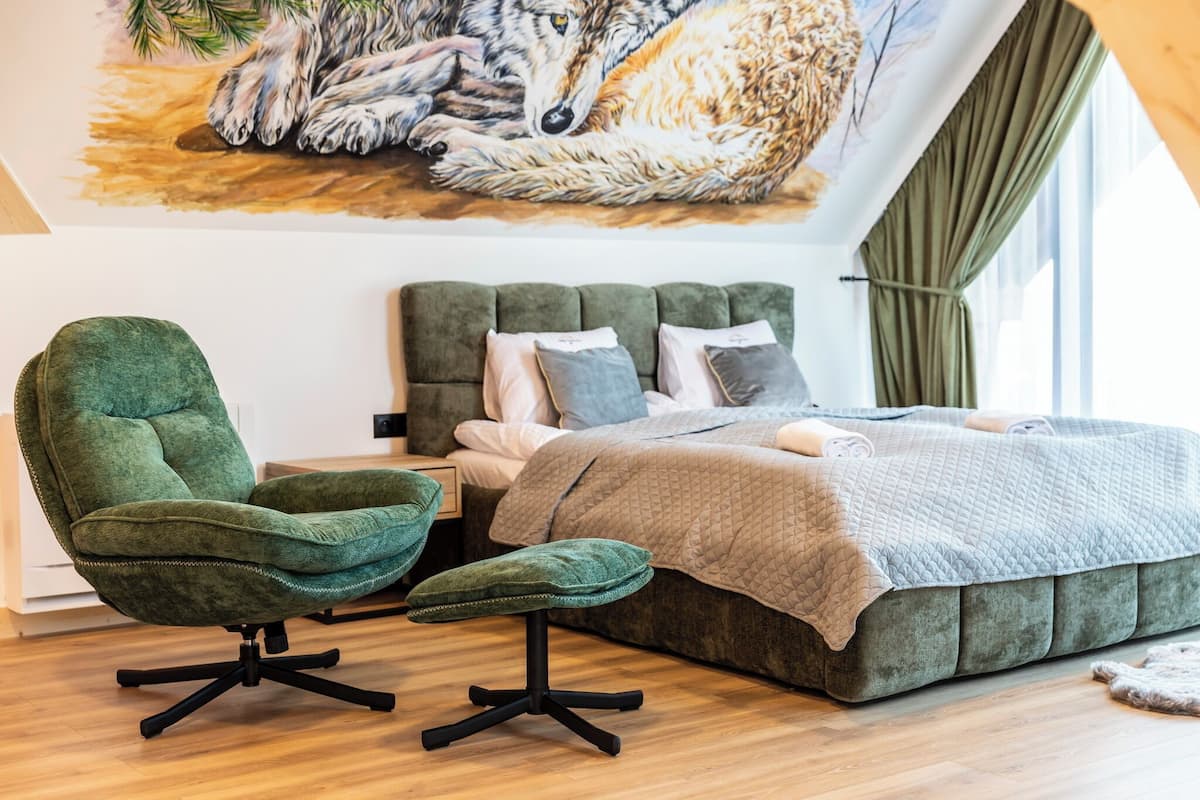 Premium Apartment | 1 bedroom, iron/ironing board, free WiFi, bed sheets