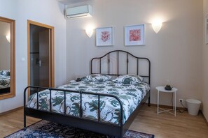 3 habitaciones, tabla de planchar con plancha y wifi gratis 