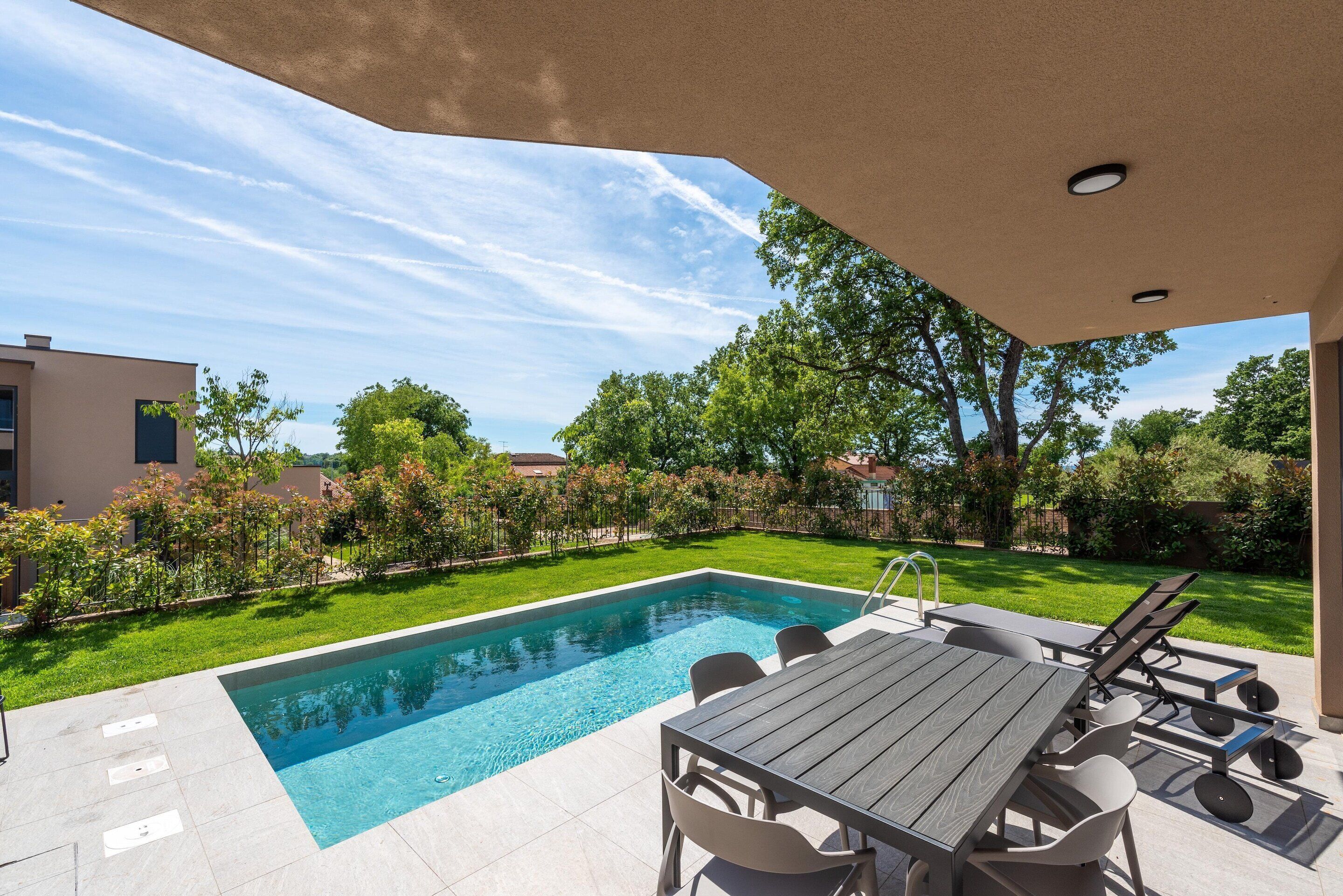 Villa | Balcony