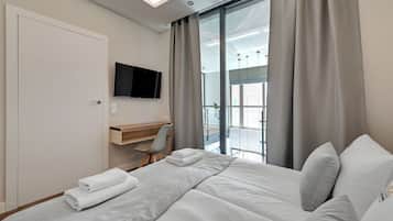 Family Apartment | Hypo-allergenic bedding, individually decorated, individually furnished
