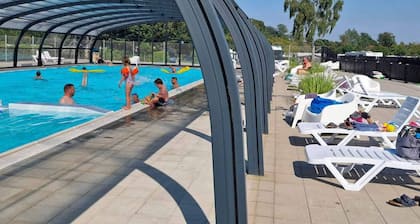 6 Person Holiday Park Home in Malling