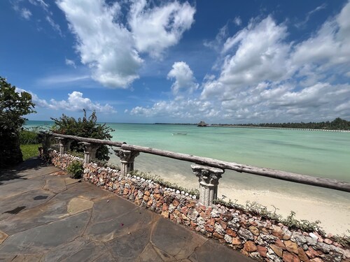 "Zanzibar Sandscape Villa"