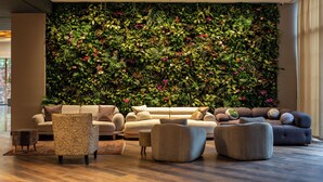 Khu tiếp khách ở sảnh