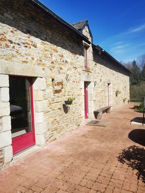 Front of property - Domaine Minio Bihan (Pluvigner)