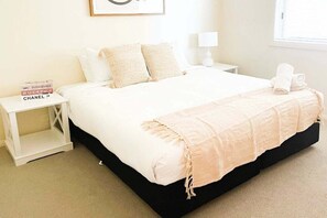 2 bedrooms, iron/ironing board, travel crib, free WiFi