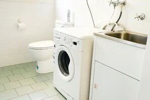 Hair dryer, towels