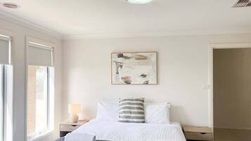 3 sovrum, strykjärn/strykbräda, gratis wi-fi och sängkläder