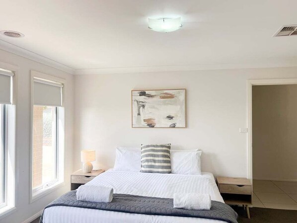 3 bedrooms, iron/ironing board, free WiFi, bed sheets