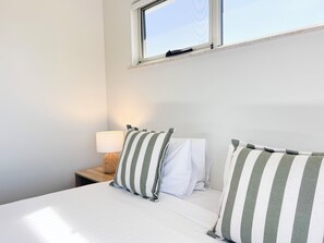 4 Schlafzimmer, Bügeleisen/Bügelbrett, kostenloses WLAN, Bettwäsche