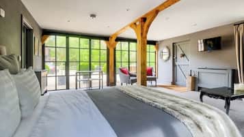 1 habitación, escritorio, tabla de planchar con plancha y wifi