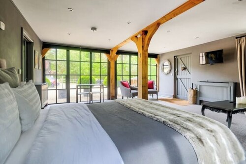 Idyllic Cottage in the heart of The South Downs