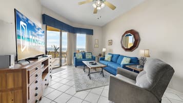Signature Condo, 2 Bedrooms, Balcony, Beach View | Living room