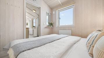 1 bedroom, WiFi (free)
