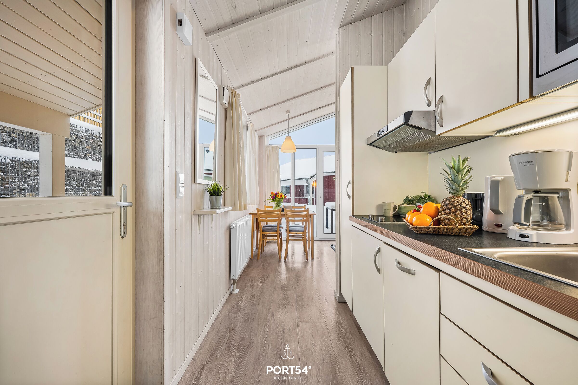 Refrigerador, microondas, placa de cocina, lavavajillas