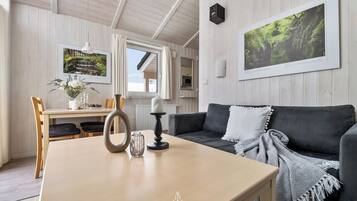 Fernseher, Kamin, DVD-Player, Stereoanlage
