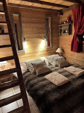 3 bedrooms, iron/ironing board, free WiFi, bed sheets - Family apartment in Courchevel 1650 - Direct access to the slopes  (Courchevel)