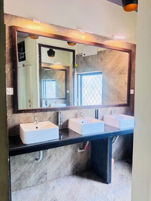 Basic Shared Dormitory | Bathroom | Shower, bidet - See Ya Heritage Stays (Anjuna)