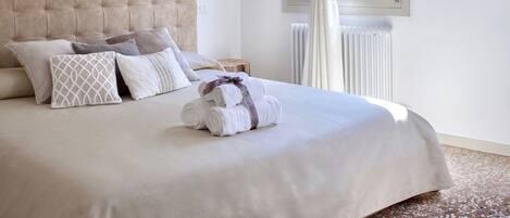 Coffres-forts dans les chambres, chambres insonorisées, Wi-Fi gratuit