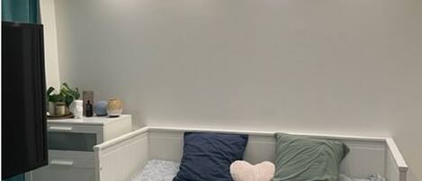 2 間睡房、免費 Wi-Fi、床單