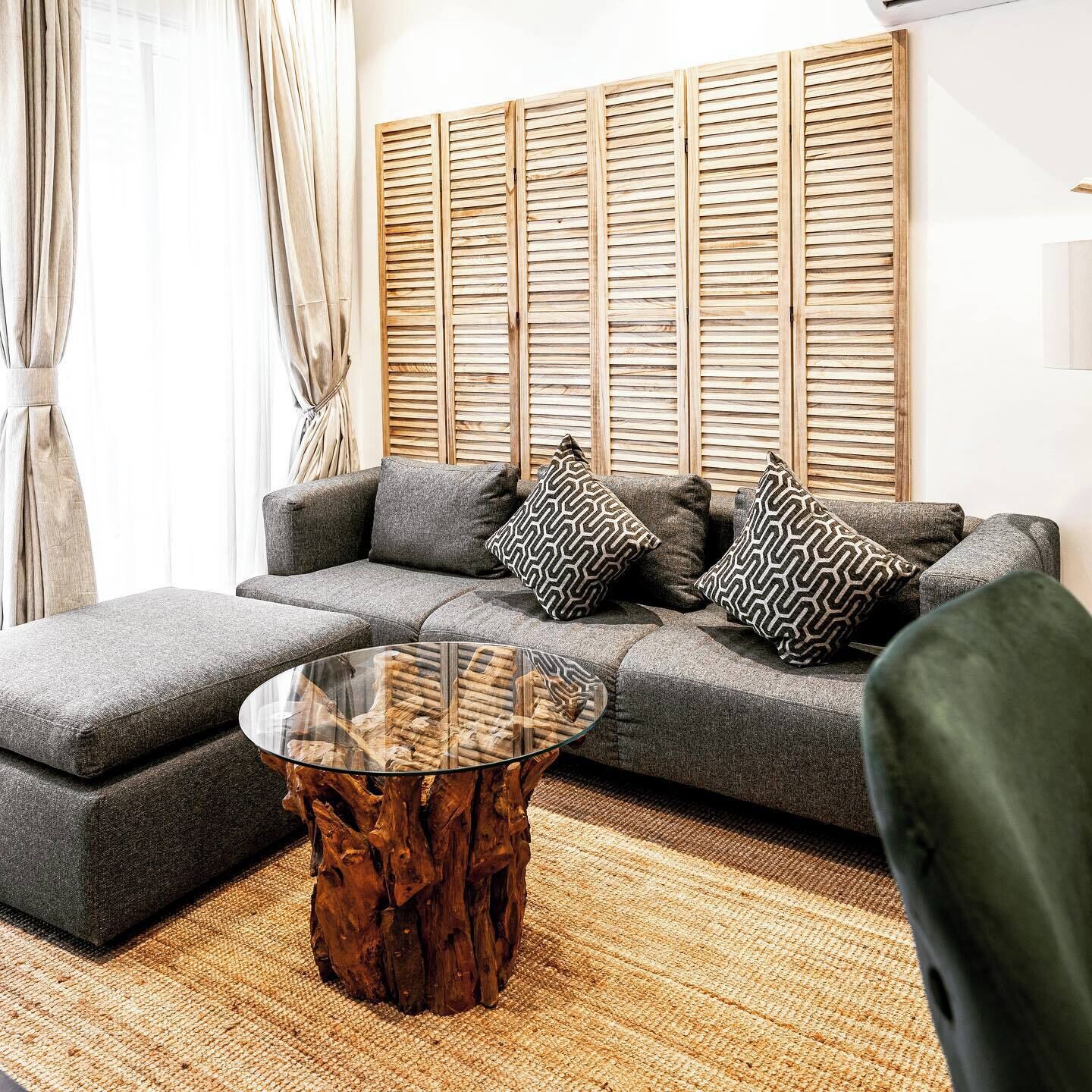 Deluxe Room, Balcony | Desk, laptop workspace, free WiFi