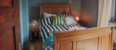 1 chambre, bureau, fer et planche Ă repasser, Wi-Fi