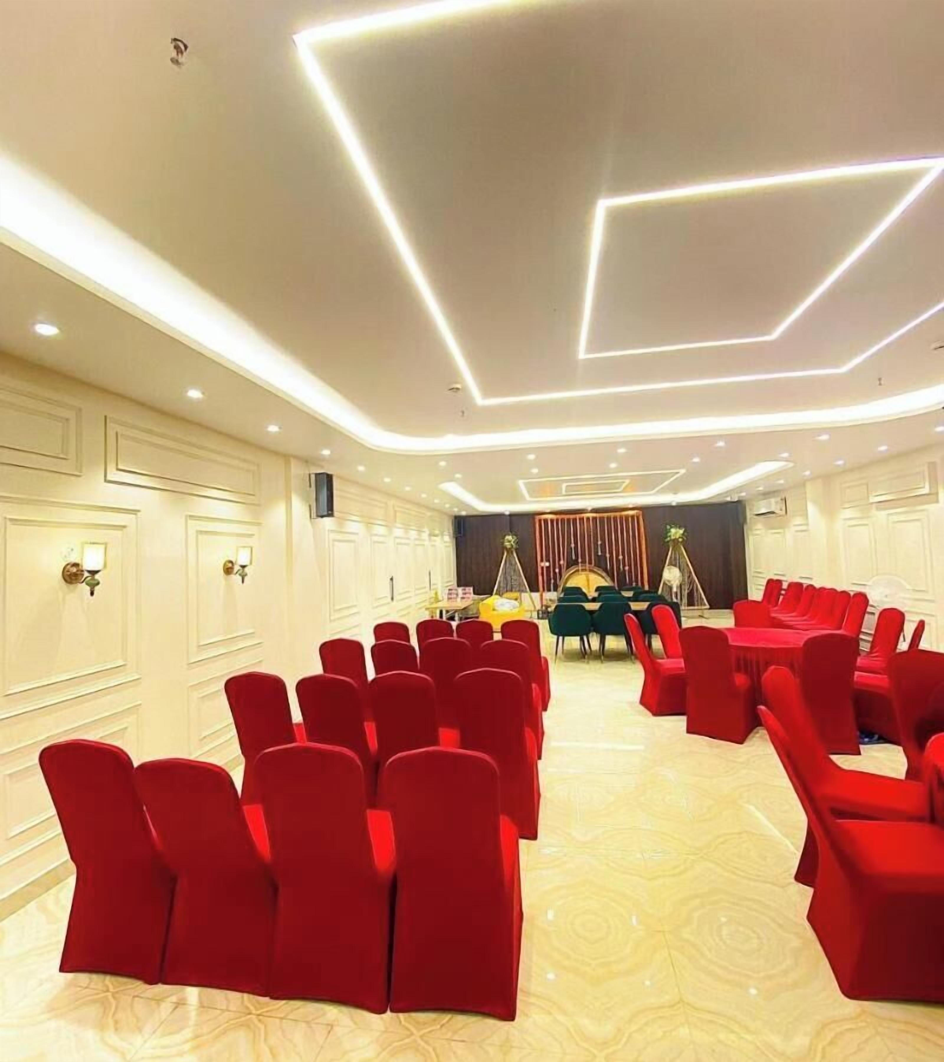 قاعة الولائم والاحتفالات