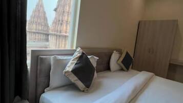 Deluxe Room | Desk, soundproofing, free WiFi, bed sheets