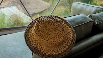 UdanKhatola - Glamping geodesic luxury tent w/ Private bathroom | Vista do quarto