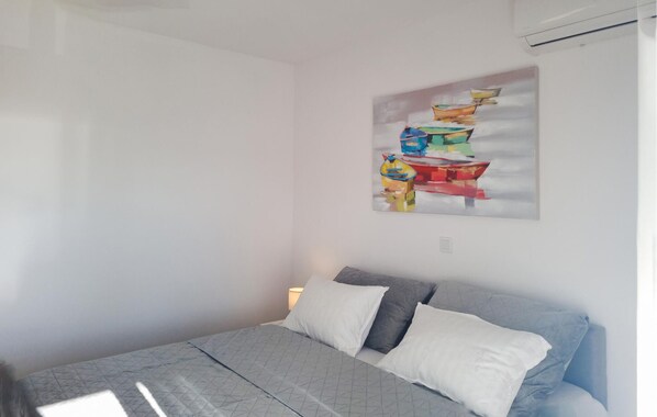 3 عدّة غرف نوم ومكواة/لوح كي وسرير سفر وواي فاي مجانًا