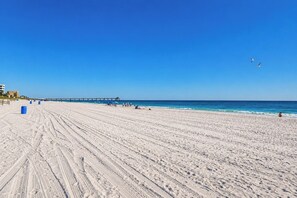 Beach - Tiny Beach Boardwalk Bungalow D | Rooftop Retreat (Fort Walton Beach)