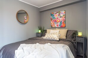 1 chambre, fer et planche à repasser, lit parapluie, Wi-Fi gratuit