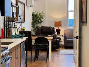 Interior - Urban Sophistication,  Next To The Waterfront (Halifax)