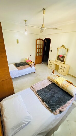 3 bedrooms, in-room safe, iron/ironing board, WiFi