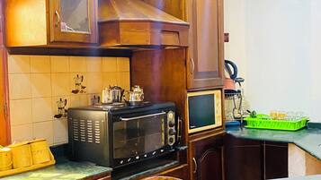 Fogão, cooktop, chaleira elétrica, moedor de café