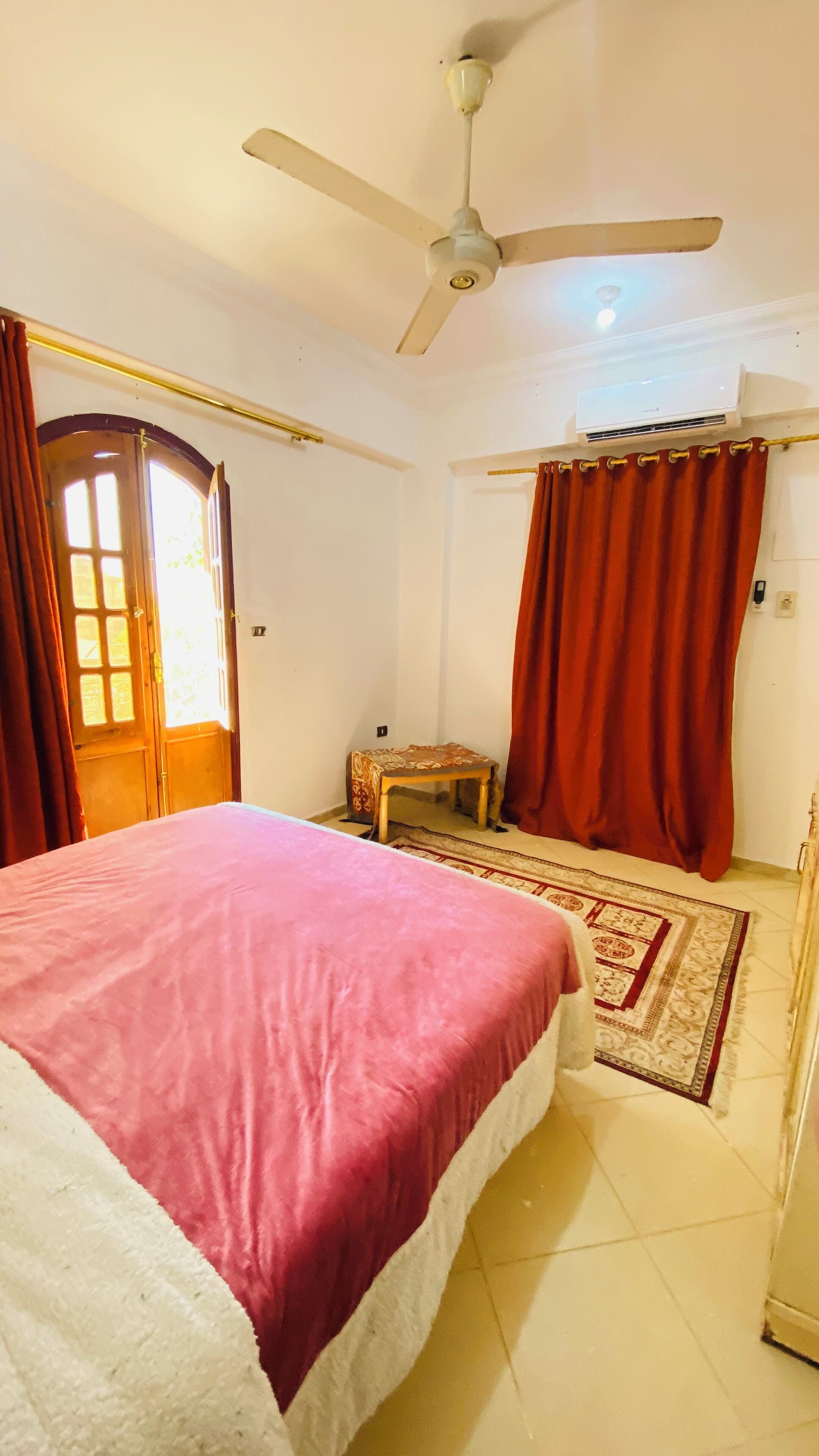 3 Schlafzimmer, Zimmersafe, Bügeleisen/Bügelbrett, WLAN