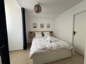 1 bedroom, iron/ironing board, travel crib, free WiFi - Aux remparts de la vieille ville - 4p WIFI (Boulogne-sur-Mer)