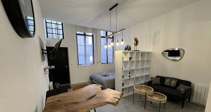 The Studio of the Grand Place