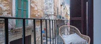 Private Luxury Suite in Bari Center