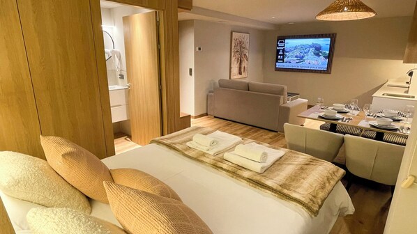 1 chambre, fer et planche à repasser, Wi-Fi, draps fournis