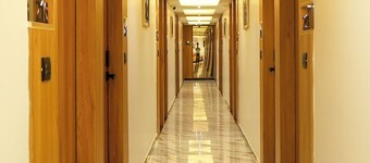 Privilon Hotel SBR