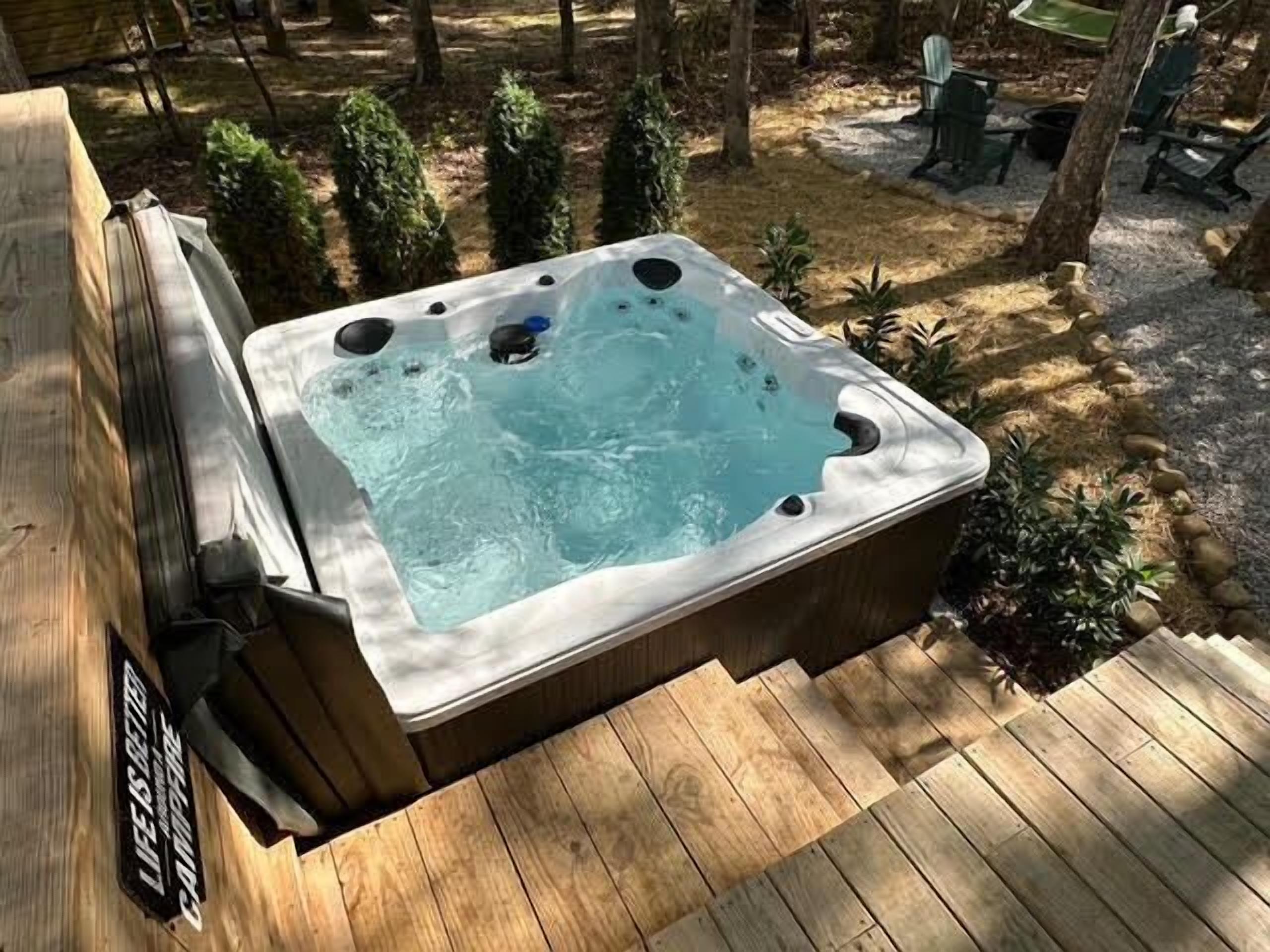 Outdoor spa tub