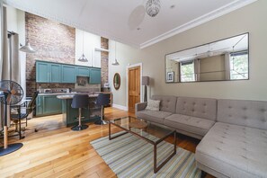 Apartment | Living room