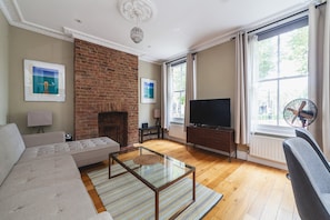 Apartment | Living room