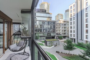 Appartement Classique, balcon, vue cour intérieure | Terrasse/Patio
