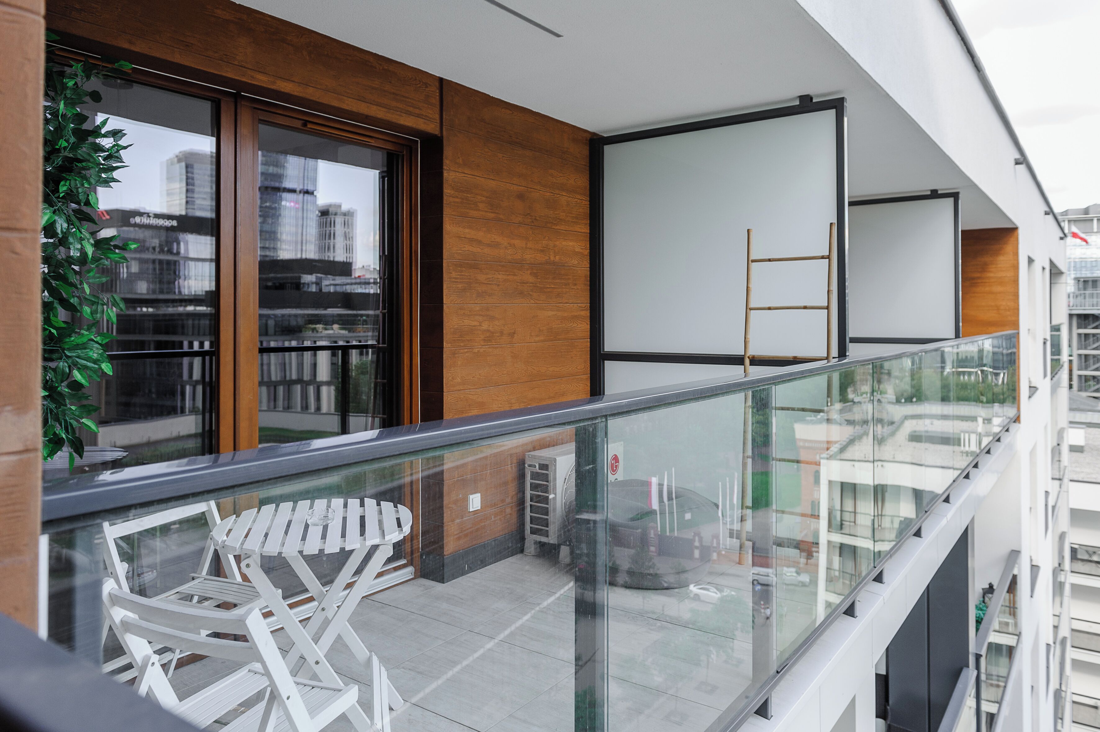 Klassiek appartement, balkon, uitzicht op binnenplaats | Balkon